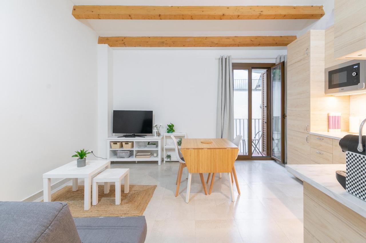 Nice City Center Apartment Vilanova i la Geltru Bagian luar foto